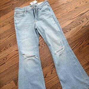 American Eagle Next Level Stretch Low-Rise Flare Cloudy Blue Size 6/28 Short NWT